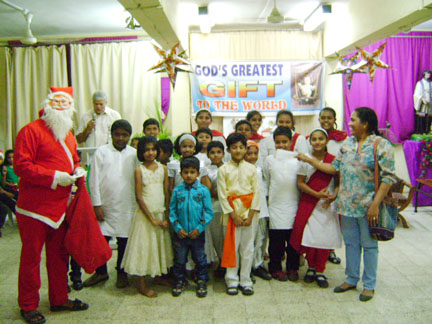 all-faith-carol-singing-contest-2
